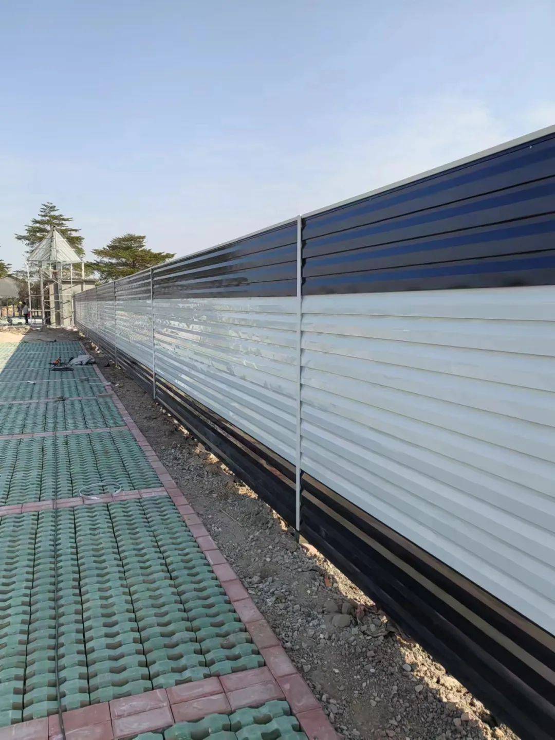 高质高效的叠挂板屋面墙面安装首选