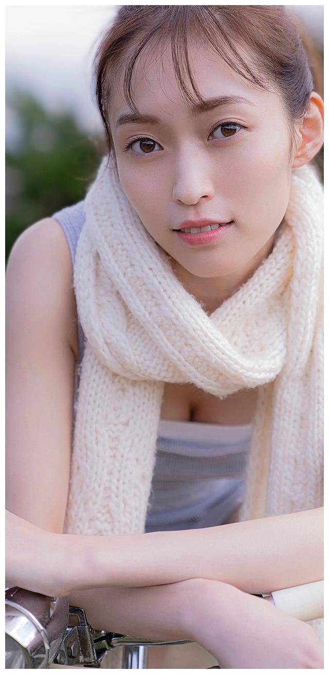 探寻璀璨之星，山口真帆写真揭秘，绚烂视觉盛宴