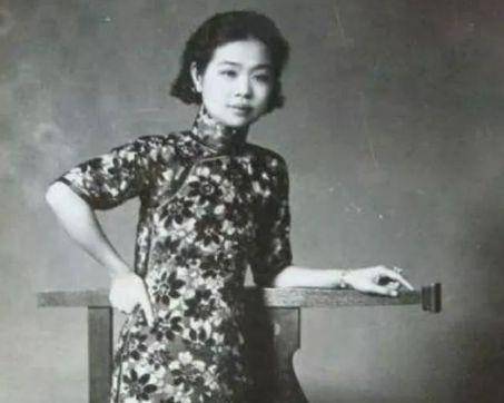 原创她是民国才女也是女刺客师从苏曼殊因精神错乱跑到北大痛哭