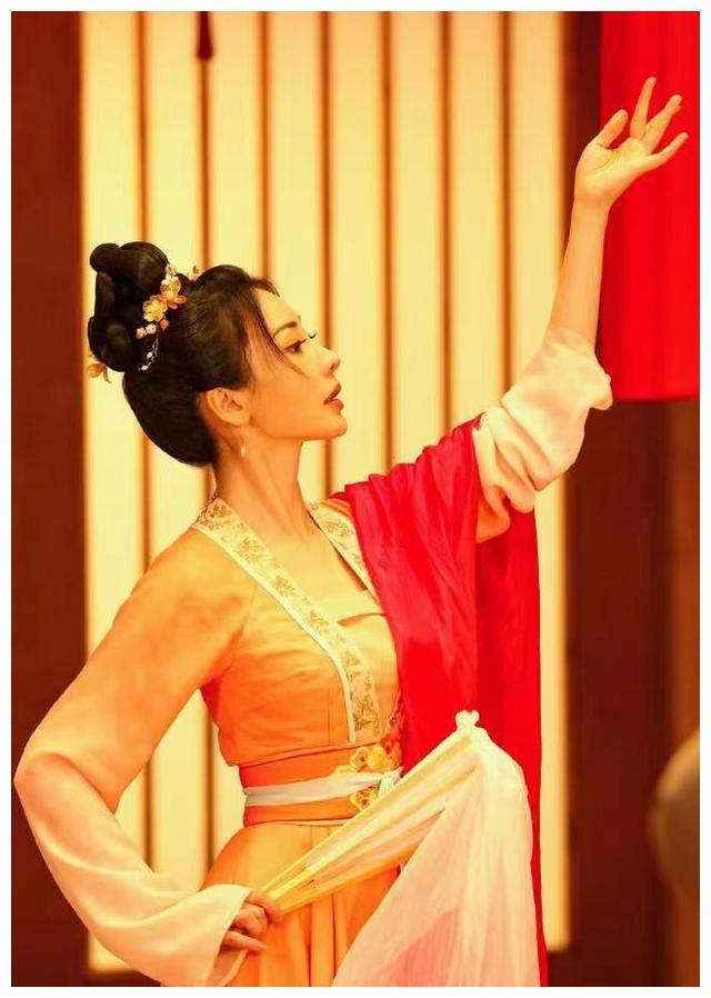 柳岩浪姐5黑马纯欲天花板多才多艺