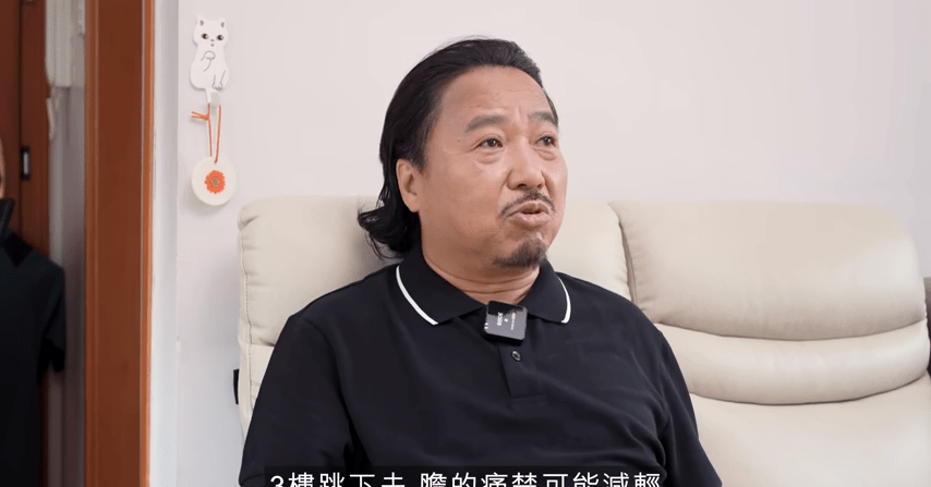 被批碍手碍脚不生气,仍卖力干活_顾明华_工作_员工