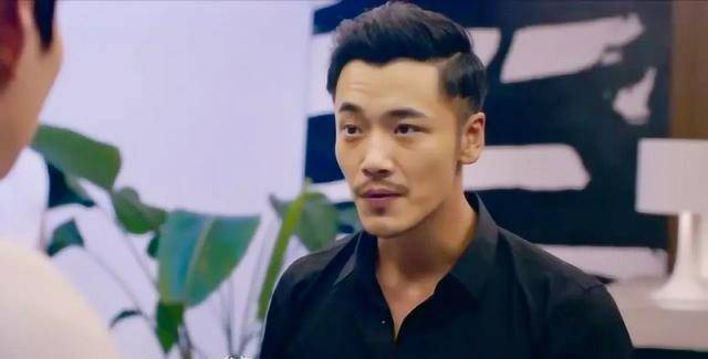 猎冰:剧中有一位演员,看着眼熟却就是想不起来他是谁_吴良_薛浩文_马