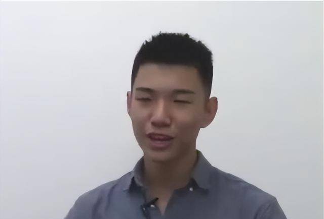 广东父亲离婚后独自养娃19年:儿子考上美国名校,却自杀了_张岳_孩子