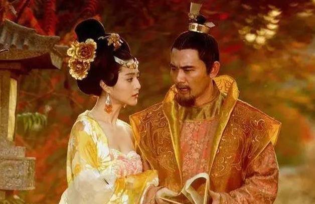 杨贵妃酷爱握槊,每天至少1次,"握槊"为何如此受欢迎_游戏_杨玉环_生活