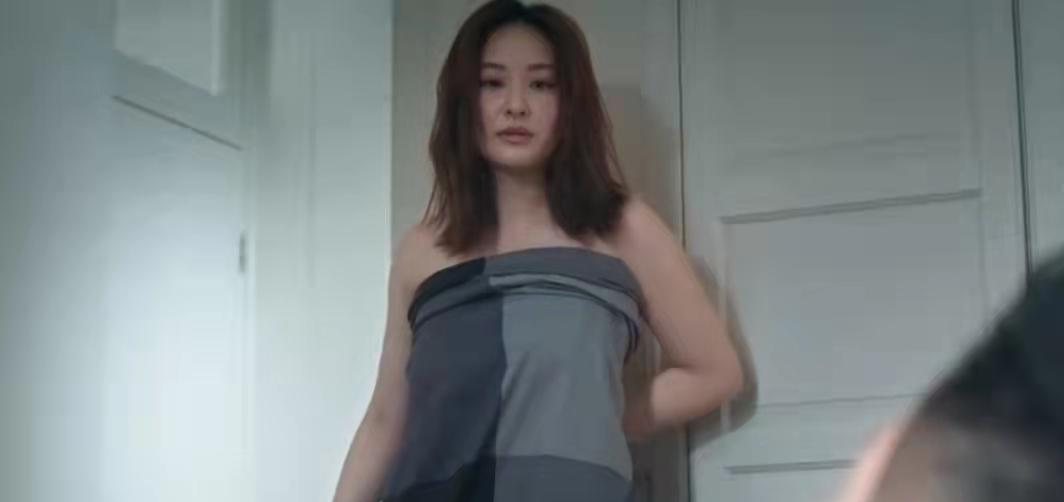 tvb力捧小花曝与黄宗泽拍床戏最尴尬:有些害羞_陈滢_表演_演技