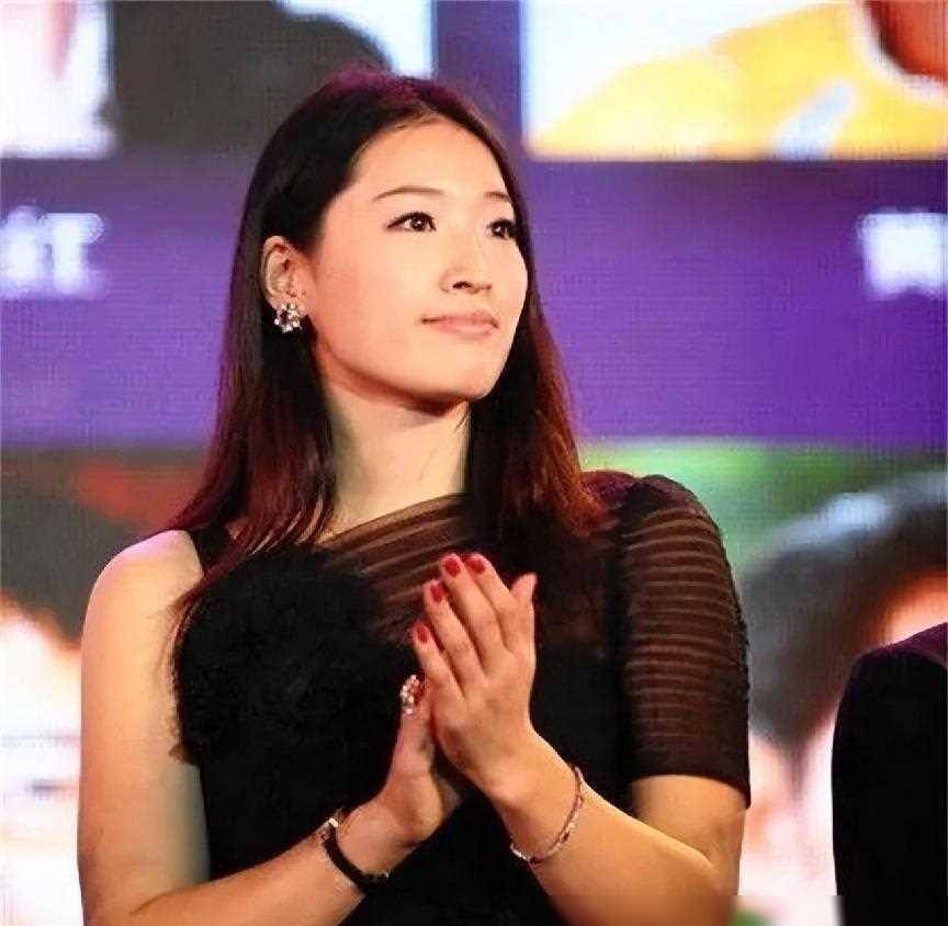 原创国羽鲍春来前女友罗雪娟早已嫁富豪生一双儿女他41岁仍单