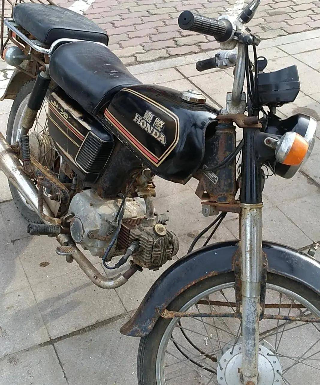 8,90年代怀旧经典的嘉陵-本田70您骑过吗?_搜狐汽车_搜狐网