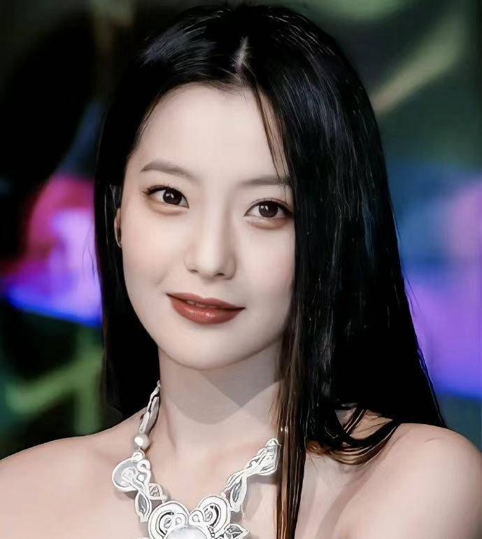 金喜善长相平平到底算不算顶级美女看她的16岁到47岁就知道