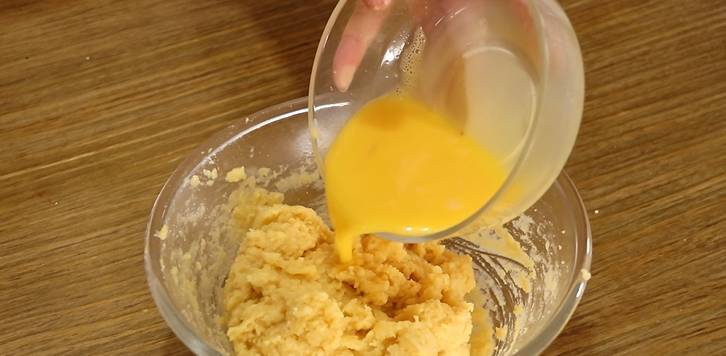 教你做奶油泡芙步骤详细好吃易做不用泡打粉也能膨胀