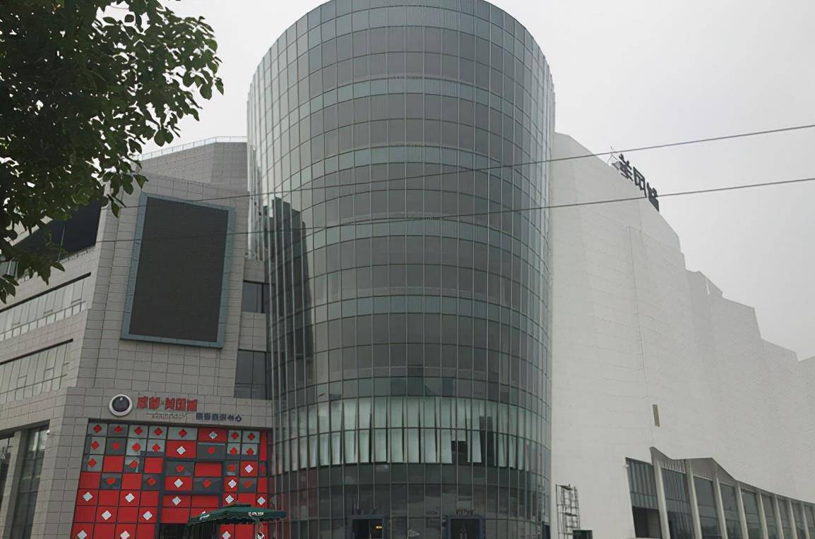 成都有座"幸运的"烂尾楼,停工7年之后,终于迎来了复工的消息_美国