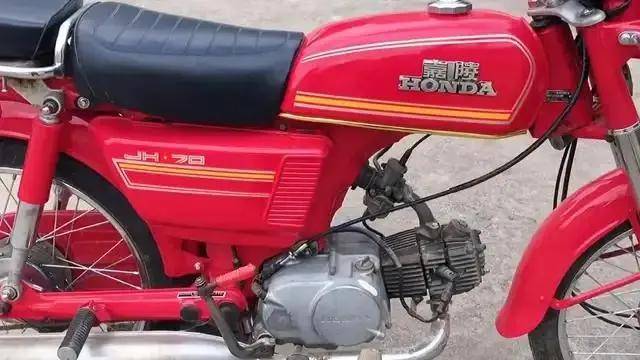 8,90年代怀旧经典的嘉陵-本田70您骑过吗?_搜狐汽车_搜狐网