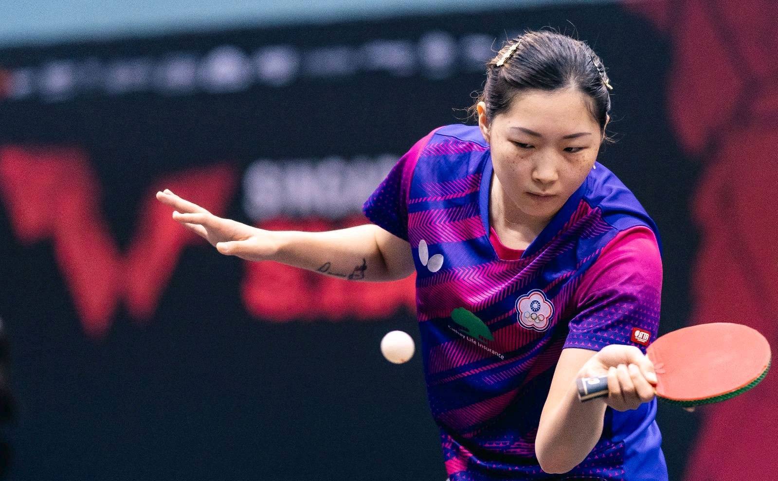 徐孝元逆转郑怡静,钱天一横扫帕拉南,陈梦和王曼昱女双险胜_比赛_比分