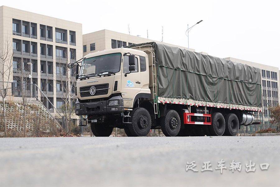 东风八驱8x8全驱大马力重型仓栅运输车越野专用车