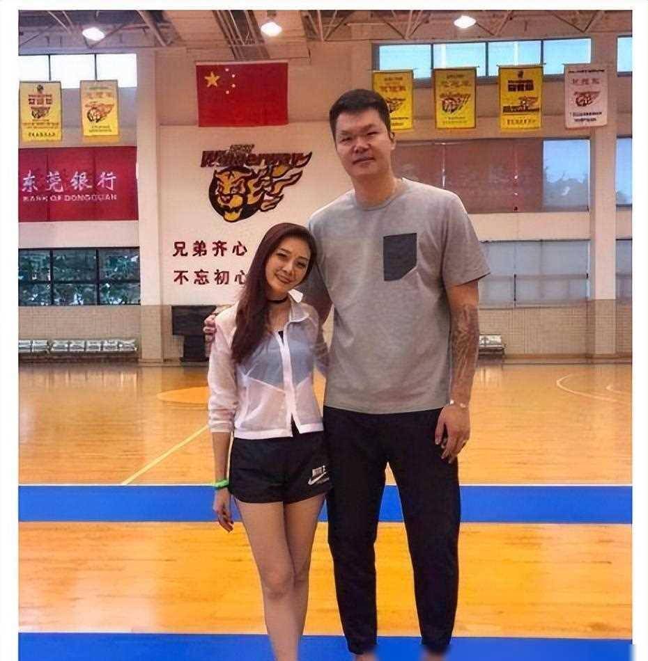 全明星赛和四位cba女子老总热聊,朱总笑开_篮球界_赛事_自然