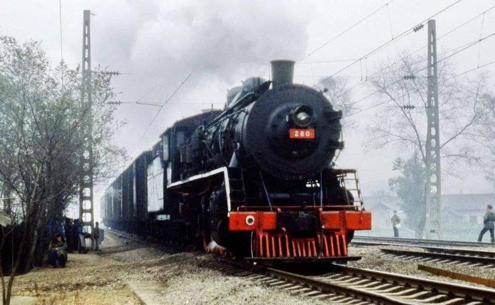 19世纪蒸汽火车图片