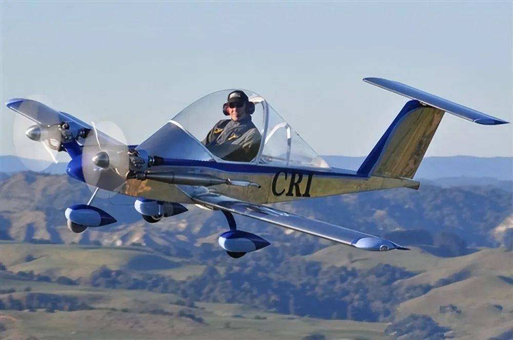 世界上最小的载人飞机,速度超越摩托!