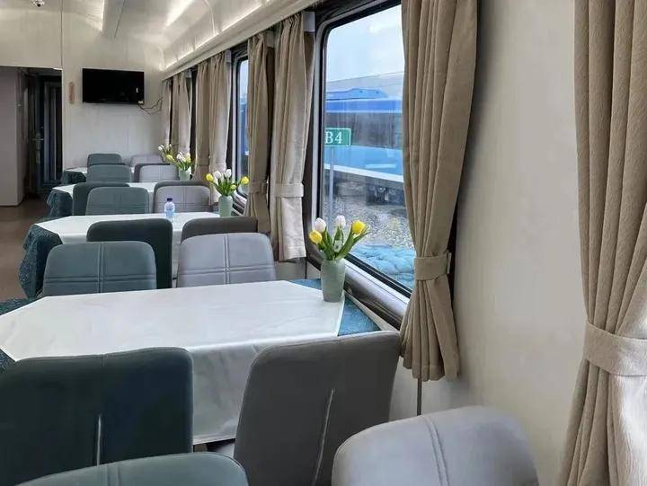 专列_车厢_雅舍
