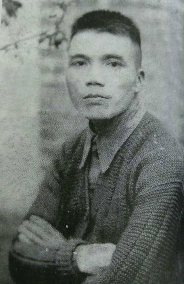 覃健是从百色起义走出来的将领.