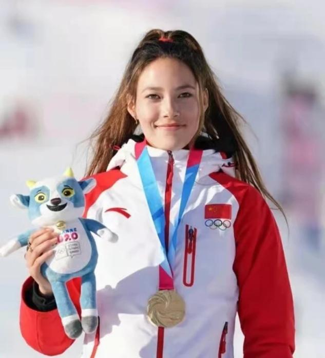 家长的"小红花思维",藏着孩子没出息的真相_奖励_女儿_父母