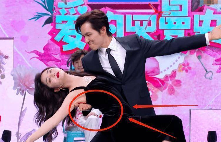 原创体面夫妇跳舞时看钟汉良抱谭松韵的姿势人品如何一目了然