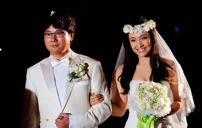 的4位女星现状,有的瘦成44斤,有的为"爱"丢了性命_伍智恒_黄奕_白静