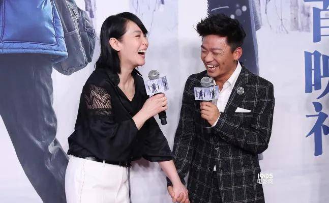 你喜欢刘若英的歌吗?都说奶茶的歌是:初听不知曲中意,再听即是曲中人.