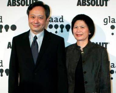 2次高考落榜,6年家庭"煮夫",华裔导演李安的人间情与电影梦_父亲_妻子