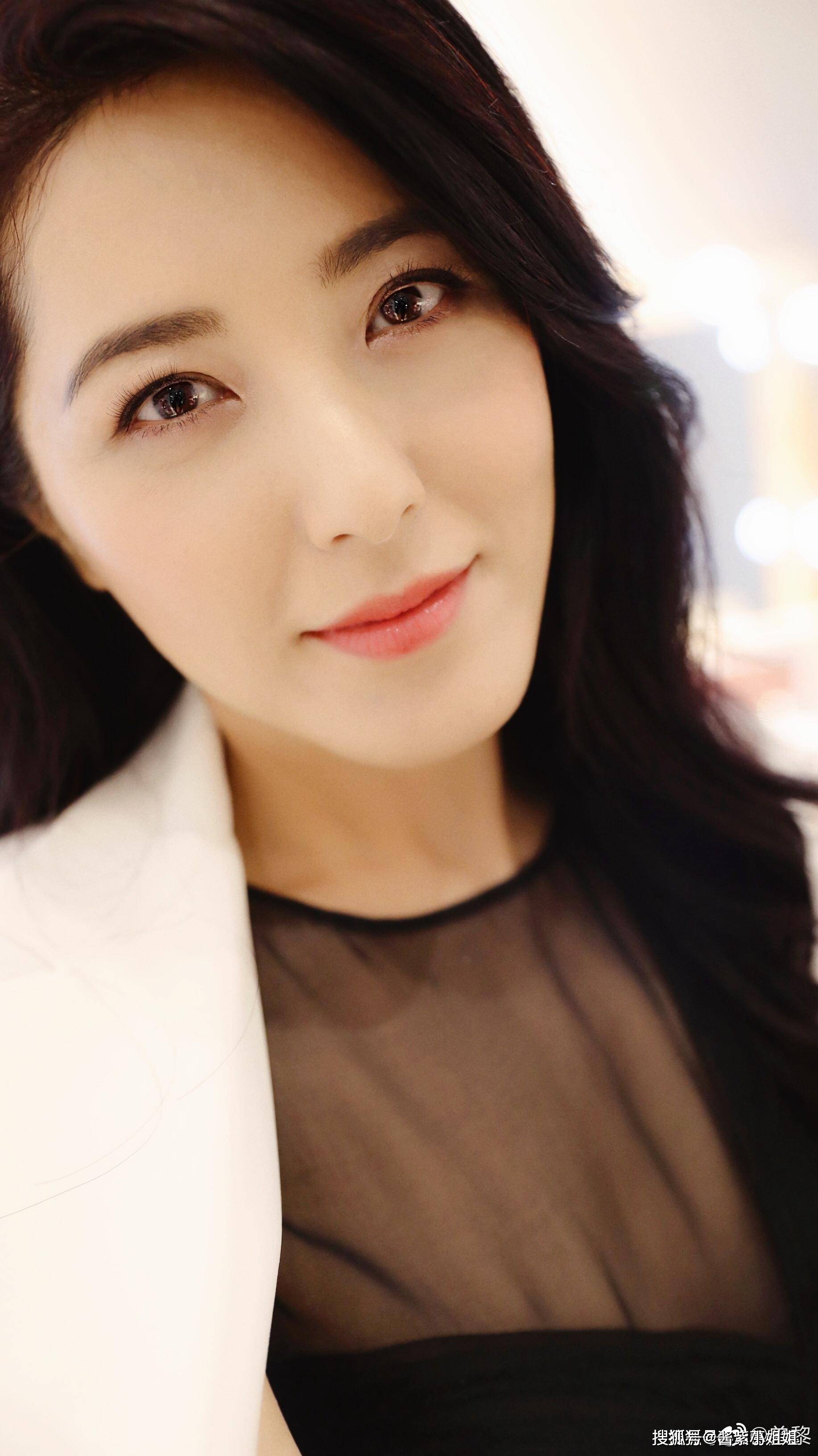 曾黎才是真尤物饱满性感韵味十足