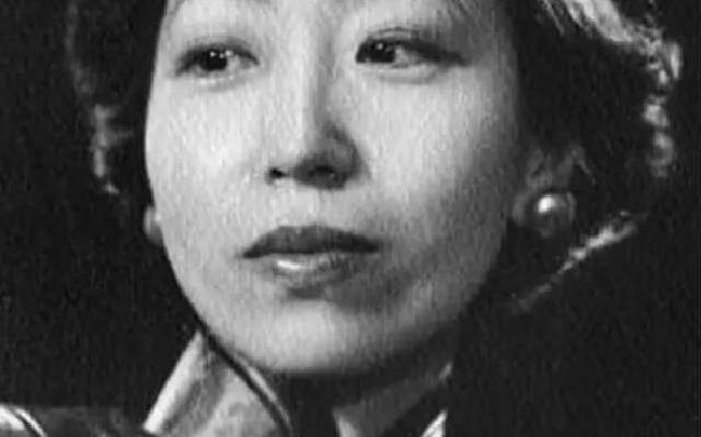 原创张爱玲不满傅雷批评写书揭露其婚外情晚年却悔不当初