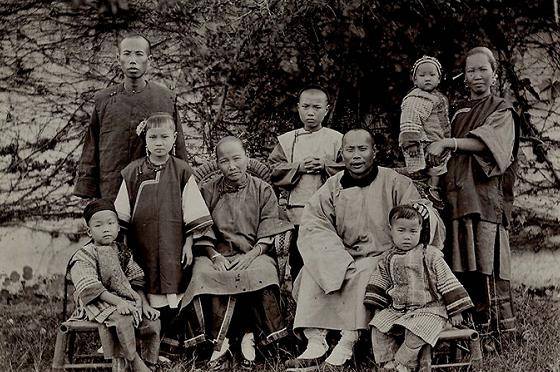 原创清朝时期的家族影集图5是李鸿章家族图8类似幼儿园