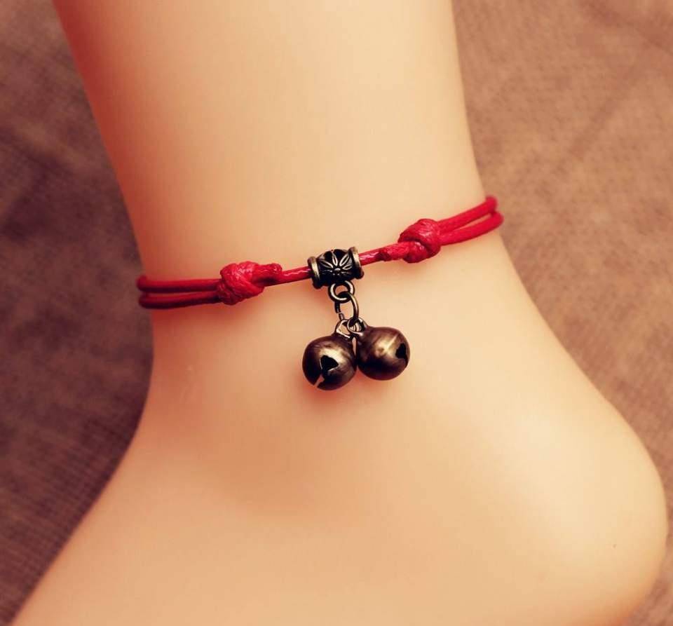 现代女孩儿戴红绳,也不只为了美观_传统_女孩子_脚踝