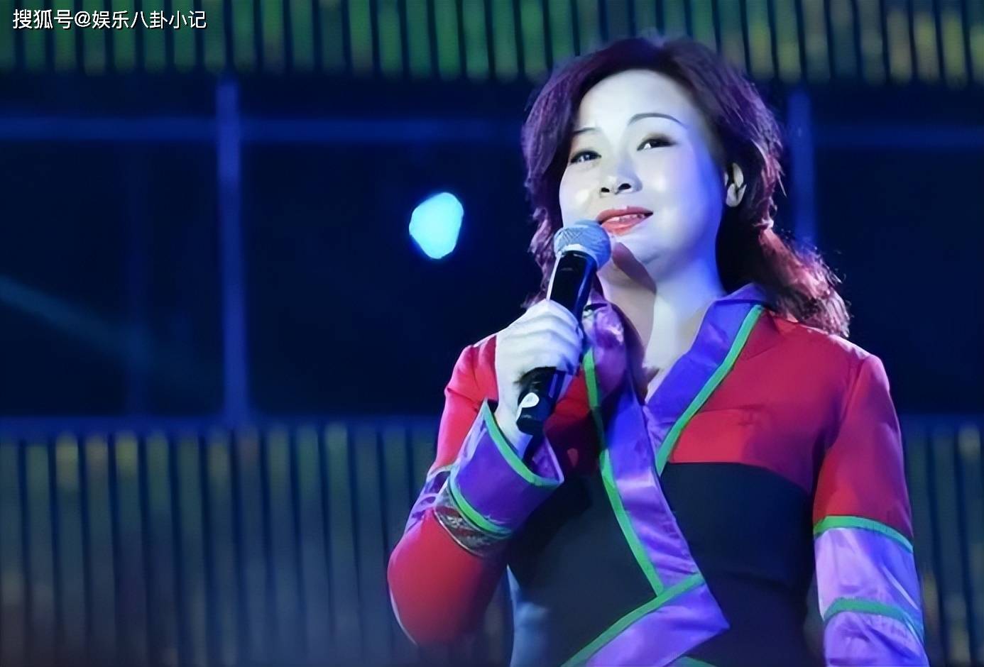 原创李琼三次登春晚因演唱山路十八弯爆红全国如今被人遗忘