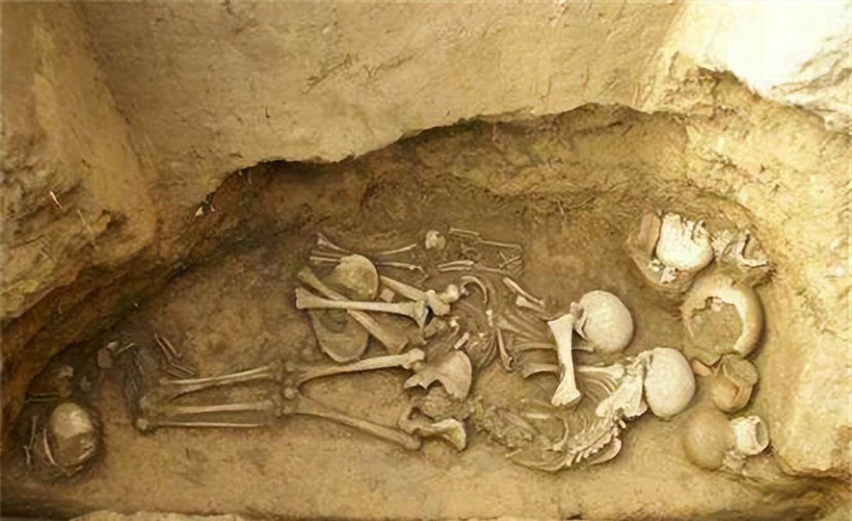 古代活人殉葬制度