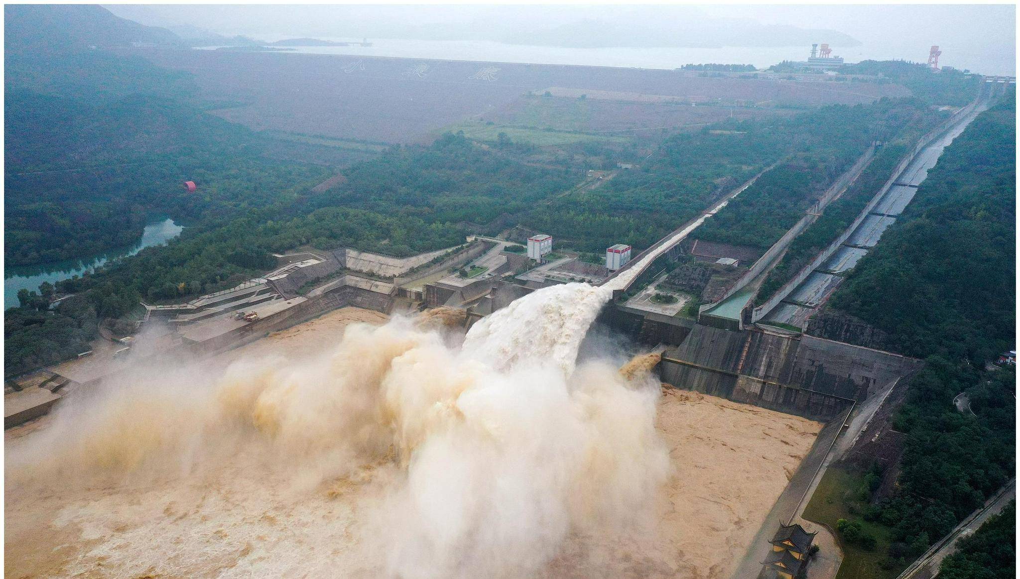 原创耗资40亿元在反对声中修建的三门峡大坝陕西人建议立即废除