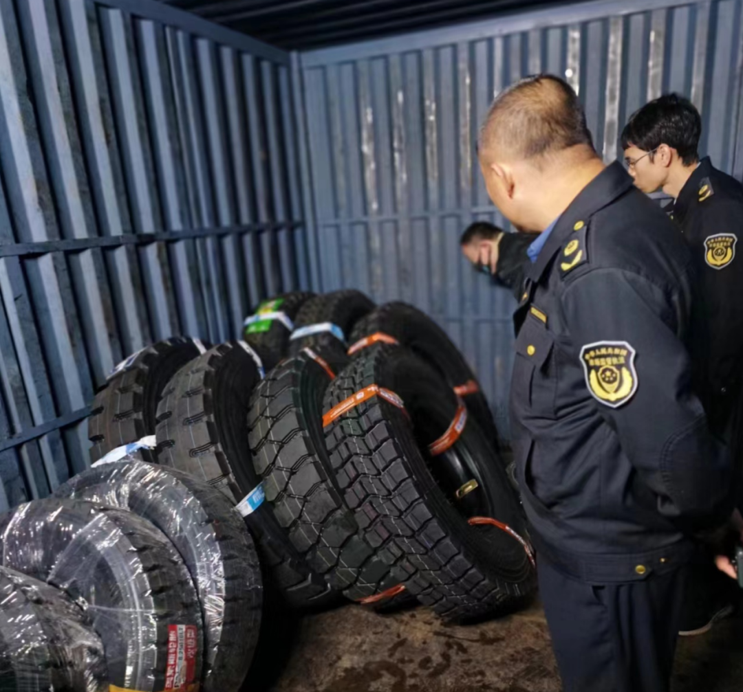 315前夕警方捣毁多个轮胎造假窝点网购低价胎竟是这样来的