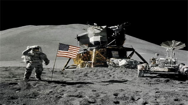 (图解:1971年阿波罗登月,美国宇航员与月球车,国旗的合影)计划显示