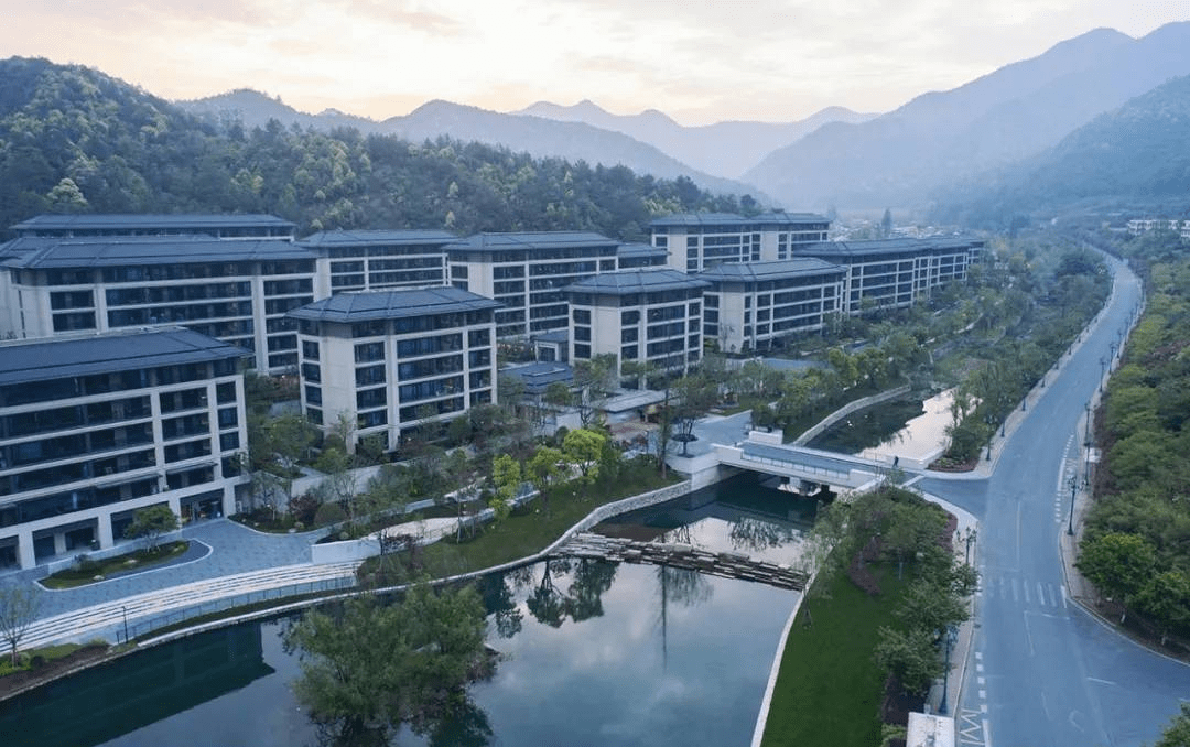 安吉蓝城天使小镇售楼处电话→售楼中心首页网站→楼盘百科详情→24