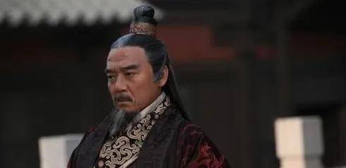 周襄王高兴得跳了起来,亲呼文公为"叔父",并赐河内,阳樊之地作为嘉奖