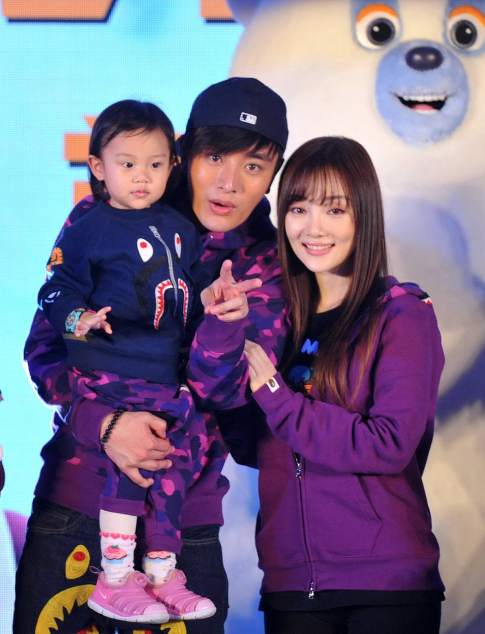 贾乃亮与李小璐关系破冰女儿甜馨起关键作用网友劝赶紧复婚