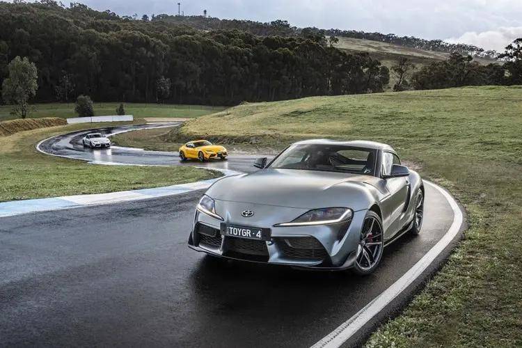 丰田"牛魔王"supra复活 还没开卖就加价?_搜狐汽车_搜狐网