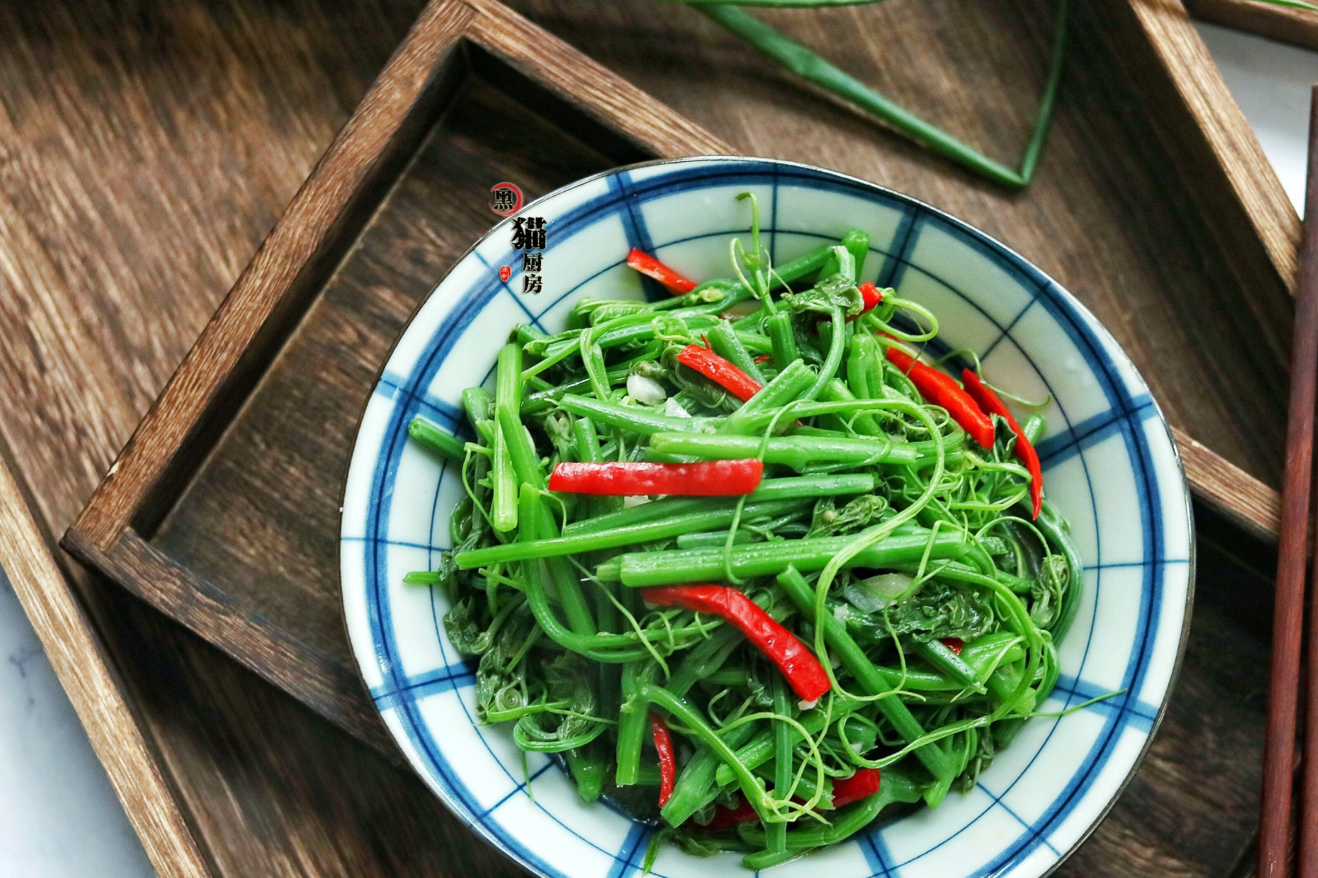 原创3月婆婆最喜欢吃的一种蔬菜比白菜营养比芦笋便宜特鲜嫩