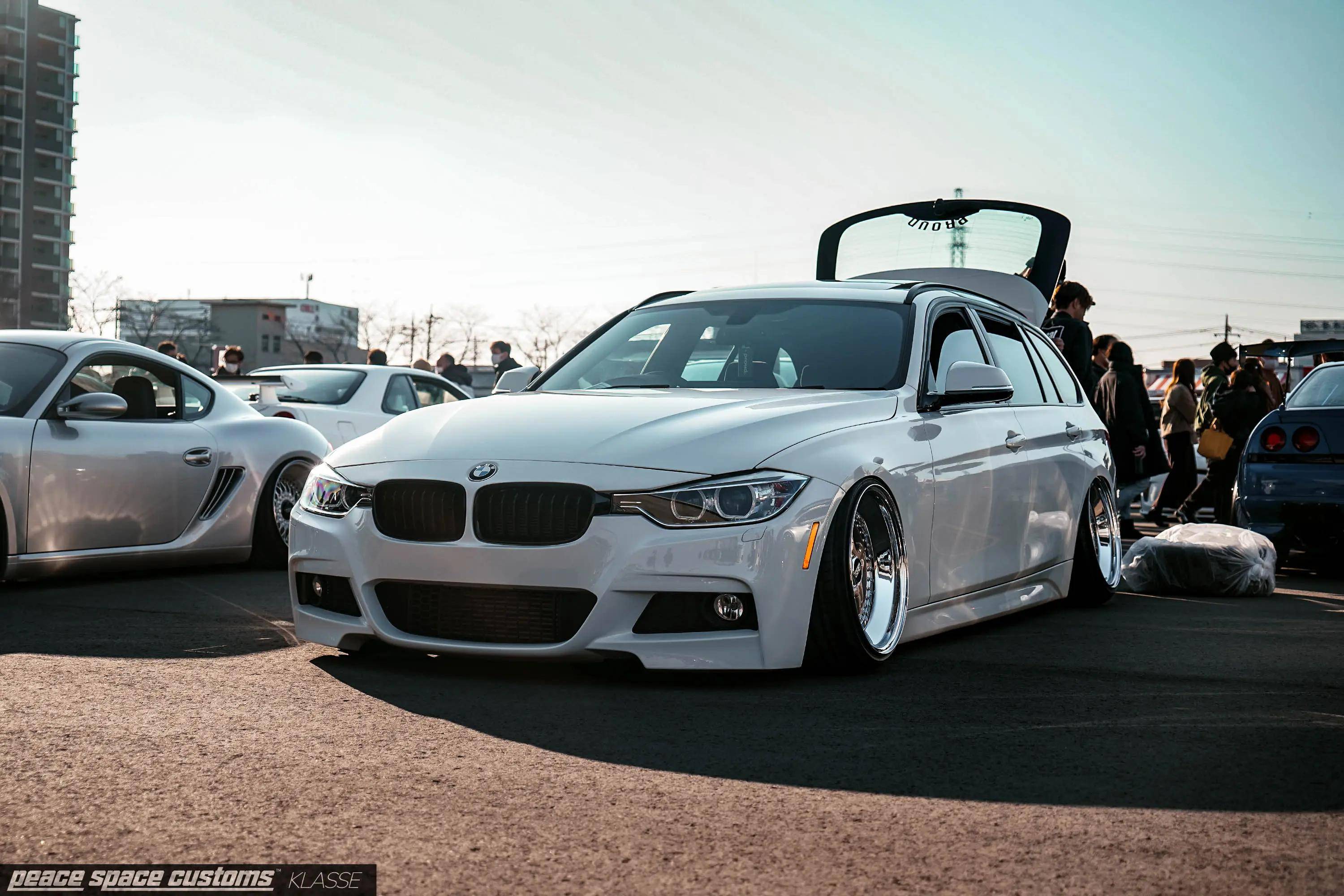 除了有玩lowrider的另类群体,热衷于美系肌肉车的玩家也大有人在