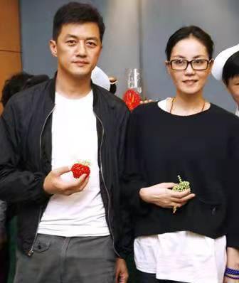 王菲与周迅,爱得随意,爱得洒脱,因为他便有了关联_李亚鹏_感情_谢霆锋