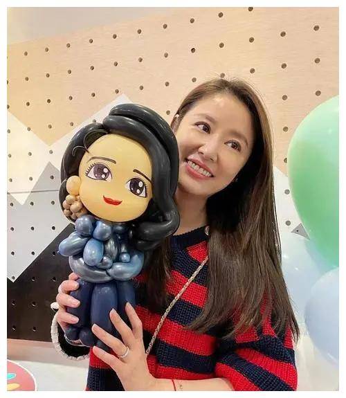 48岁林心如接受采访防人之心不可无不会让女儿与保姆单独在家
