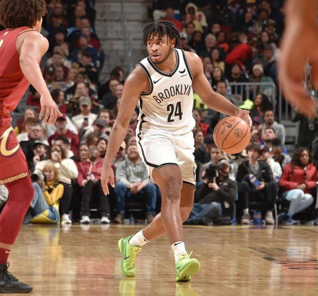 扬言打爆詹姆斯!nba第一疯子杀回来了_琼斯_黄蜂队_首轮