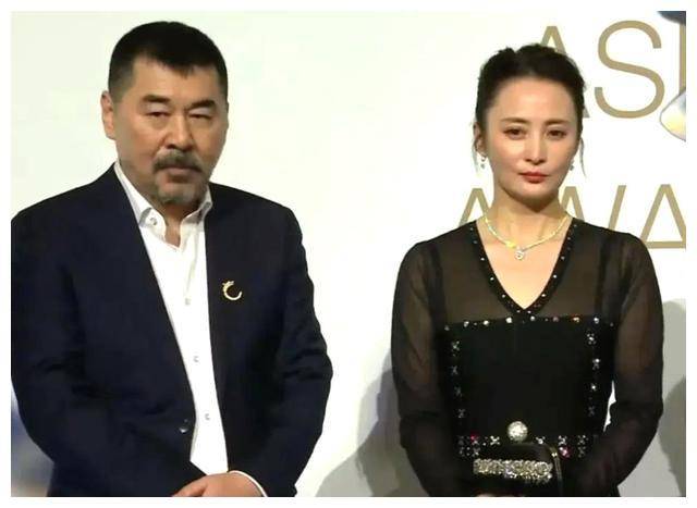 红毯上的众星穿搭真的让人捉摸不定糟糕的穿搭