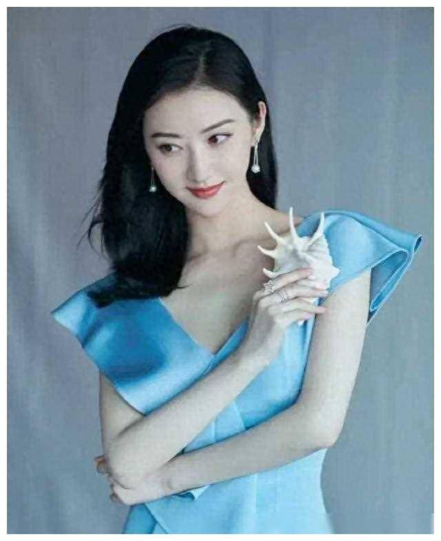 景甜依旧清新绽放人间富贵花魅力触动心灵
