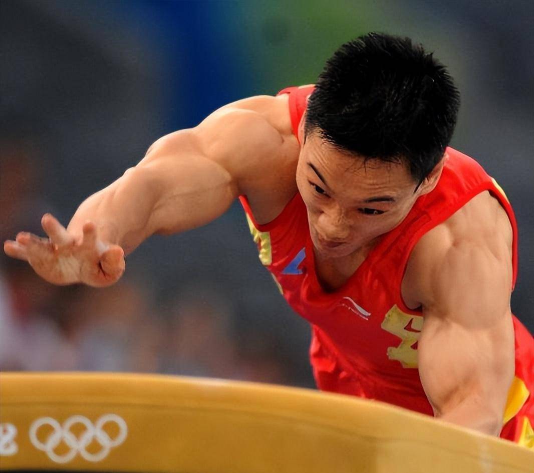 笑裂了!体操冠军杨威:08年奥运体操全能王,现只能依赖呼吸机生