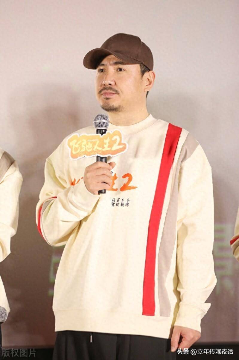 作为著名的喜剧演员和导演,沈腾在艺术创作和公众形象塑造方面体现出