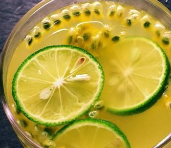 原创百香果蜂蜜水用冷水泡还是热水泡做错这1步喝再多也白喝